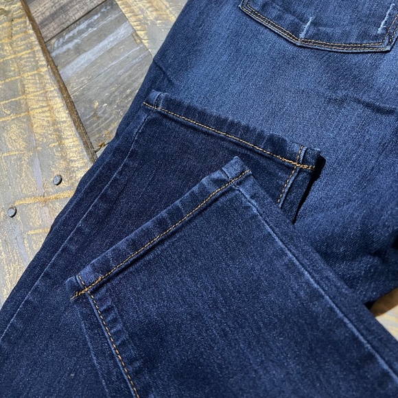 EUC ✵☽Free People☾✵ Low Rise Stretchy Denim Ankle Dark Blue Jeans | 28 Small 6 - Picture 13 of 16